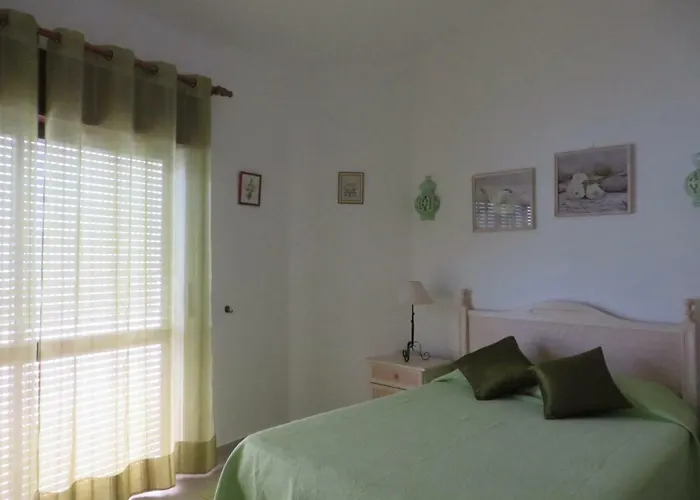 Apartment Com Piscina Perto Da *