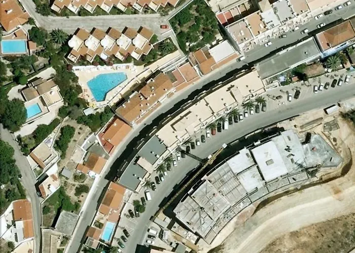 Com Piscina Perto Da Carvoeiro